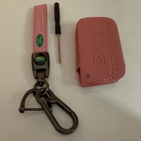 Land Rover Key Fob Keychain and Fob Case Cover in Pink Leather NWT - Picture 2 of 7